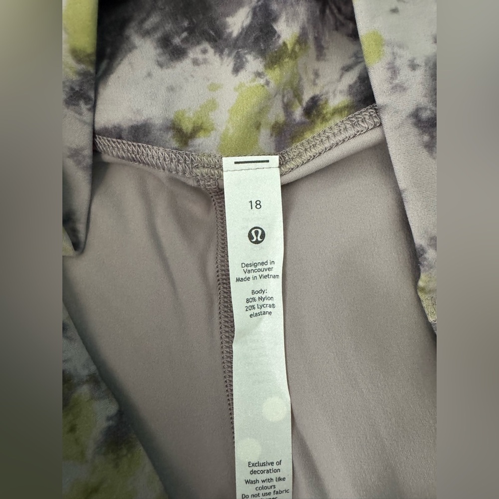 NWOT Lululemon Align High-Rise Pant 28"
Radial Tie Dye Mauve Grey Multi - Picture 8 of 9